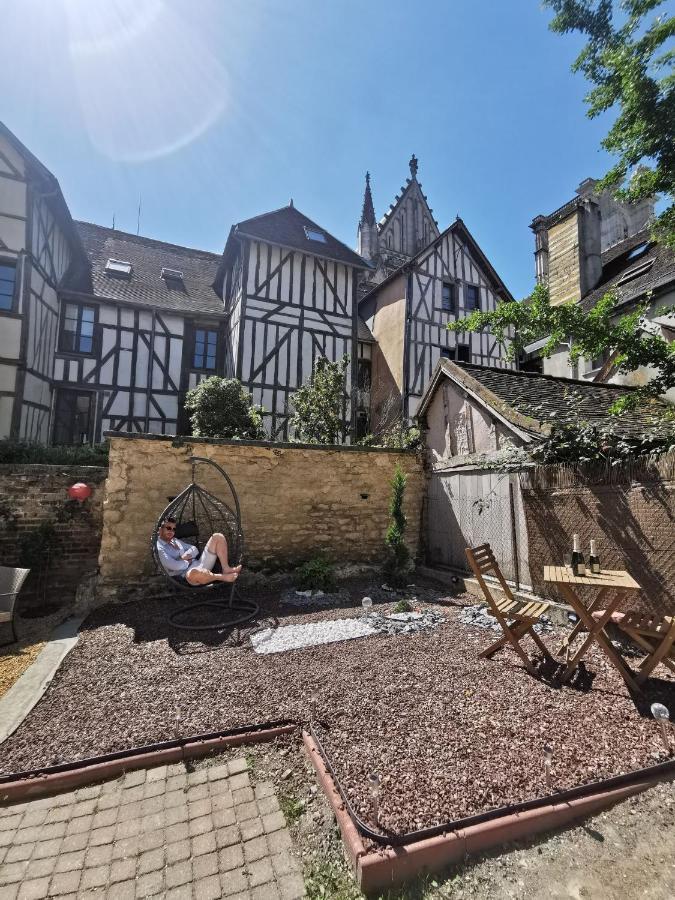 Le Chat De La Cathedrale - Calme - Jardin - Wifi Troyes Zewnętrze zdjęcie